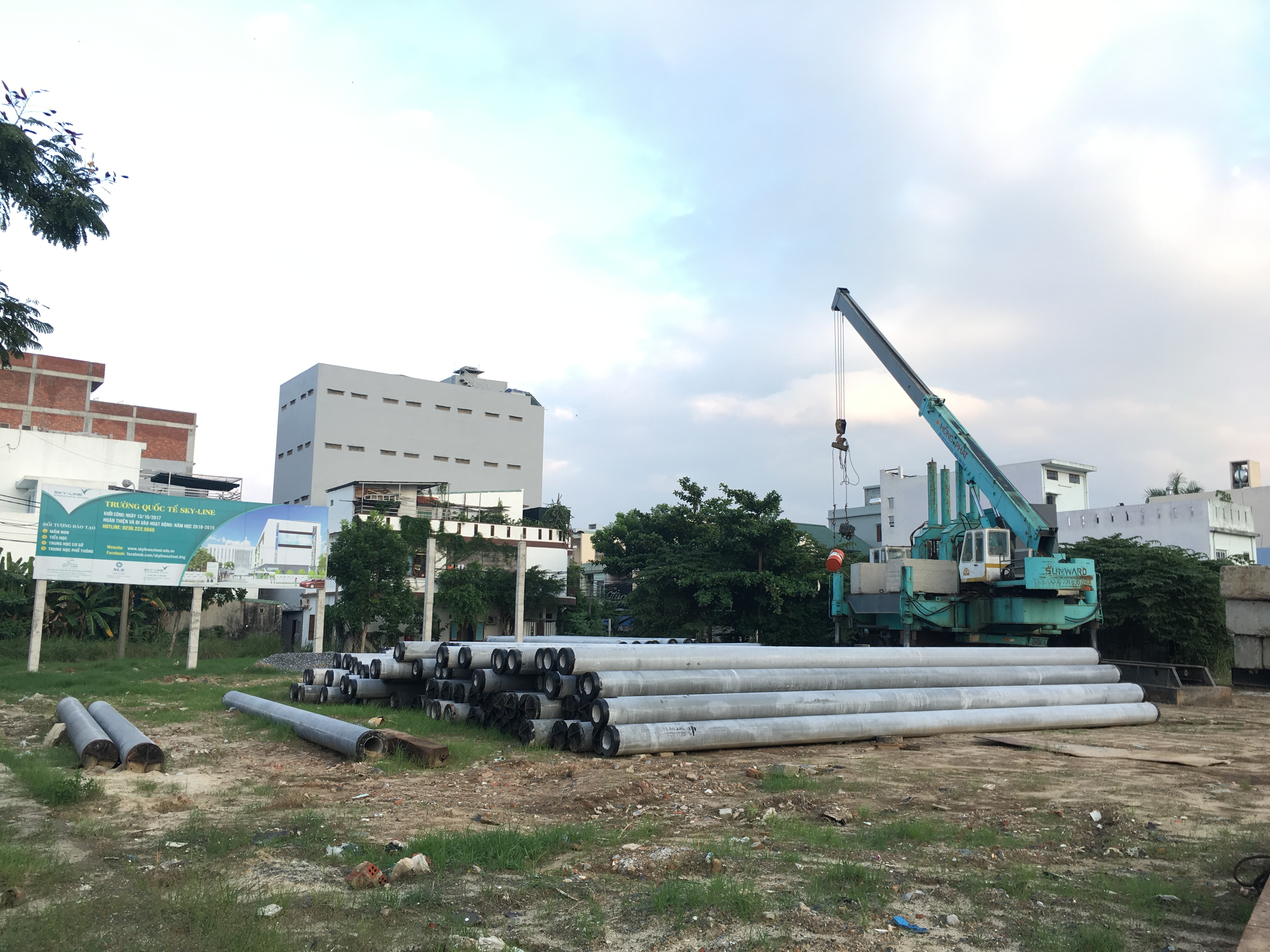 Trường Quốc Tế SKYLINE Đà Nẵng - Cung cấp và ép cọc bê tông ly tâm D400