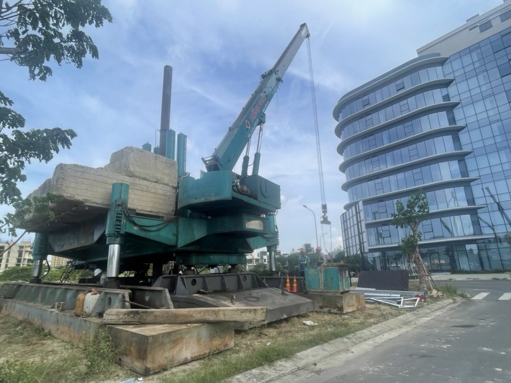 Ép cọc bê tông Hồng Phát Đà Nẵng